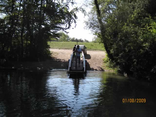 Bootsfahrten im Taubergie�en